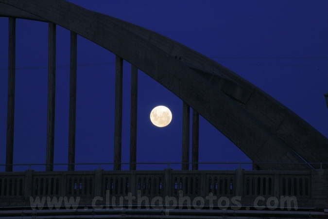 full moon crepuscular dusk balclutha bridge