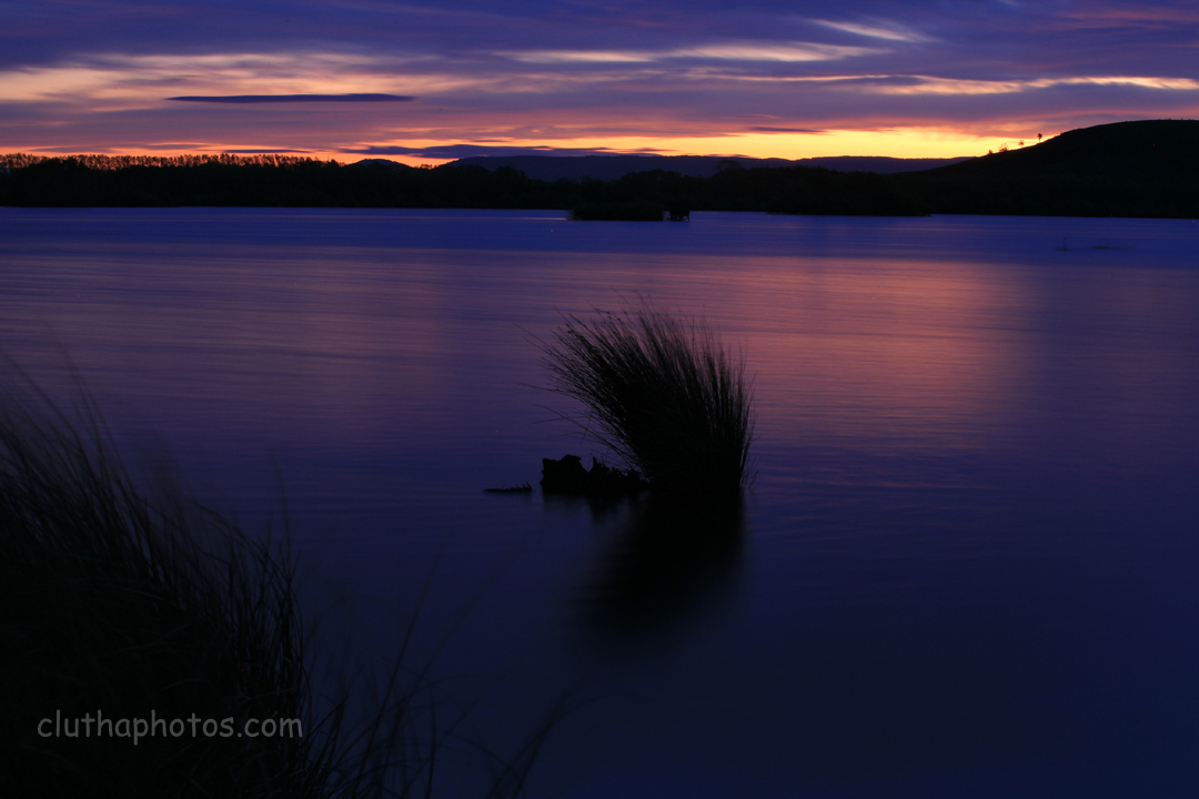 sunset,crepuscular,dusk,lake tuakitoto,south otago,clutha