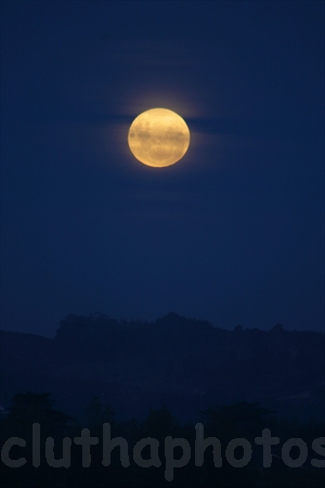full super moon kaitangata crepuscular dusk